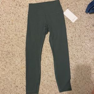 Size 6 lululemon wunder train leggings